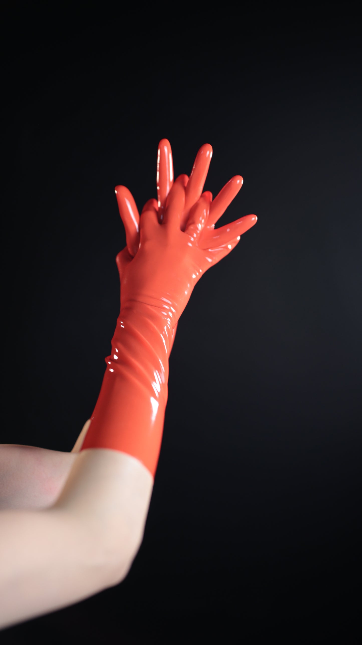 Chlorinated One-piece Latex Gloves