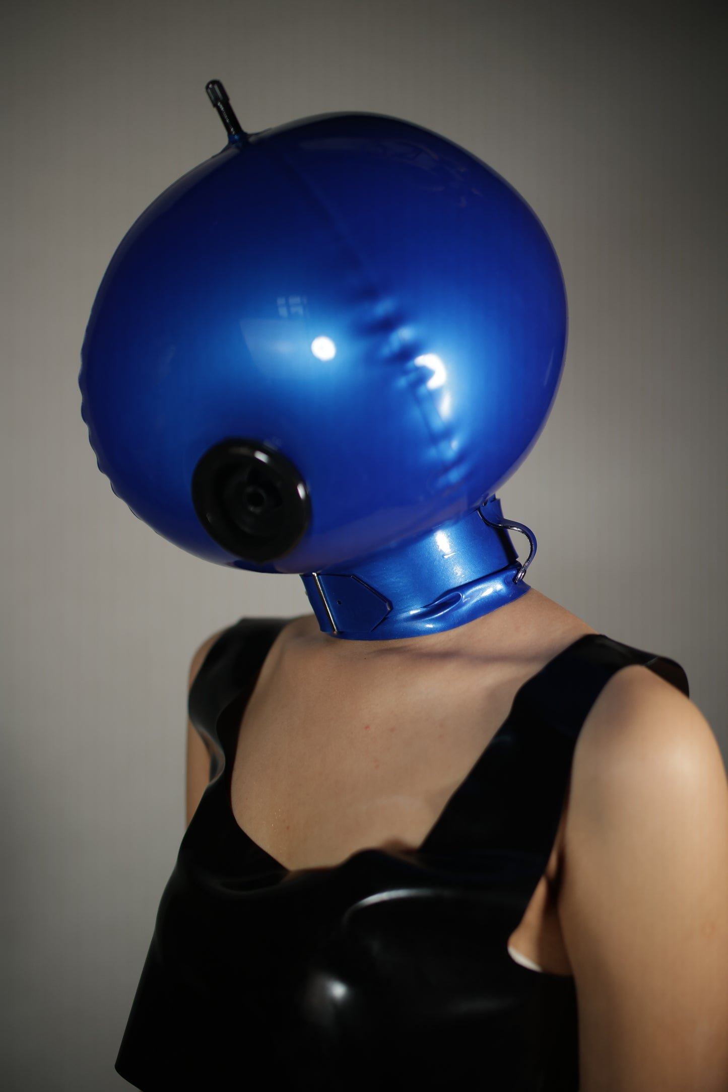 Inflatable Headgear With Mouth Plug