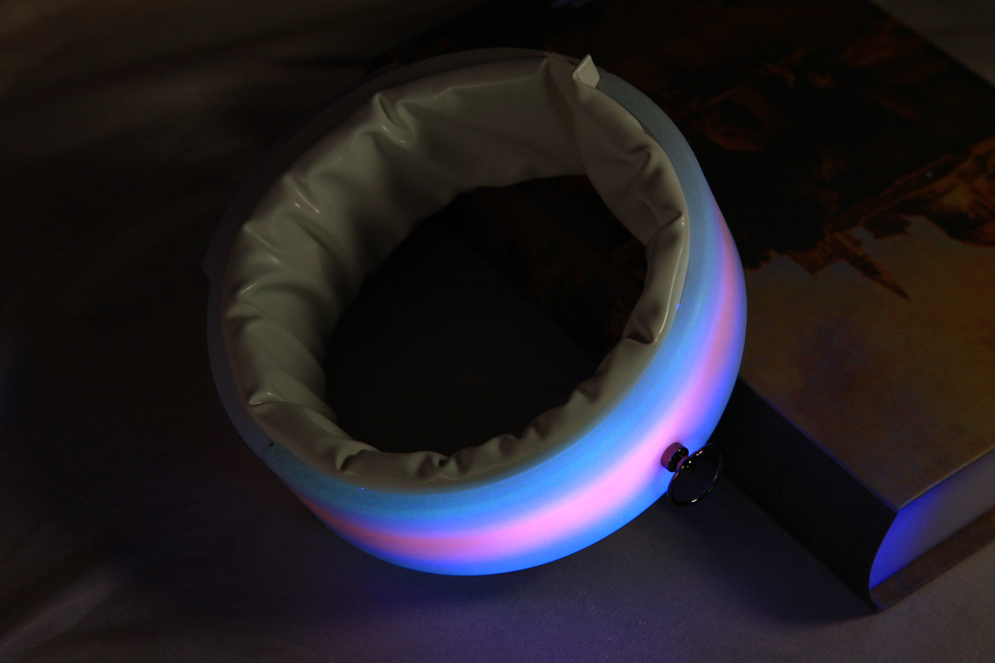 Fluorescent Gradient Remote Control Suffocation Inflatable Collar